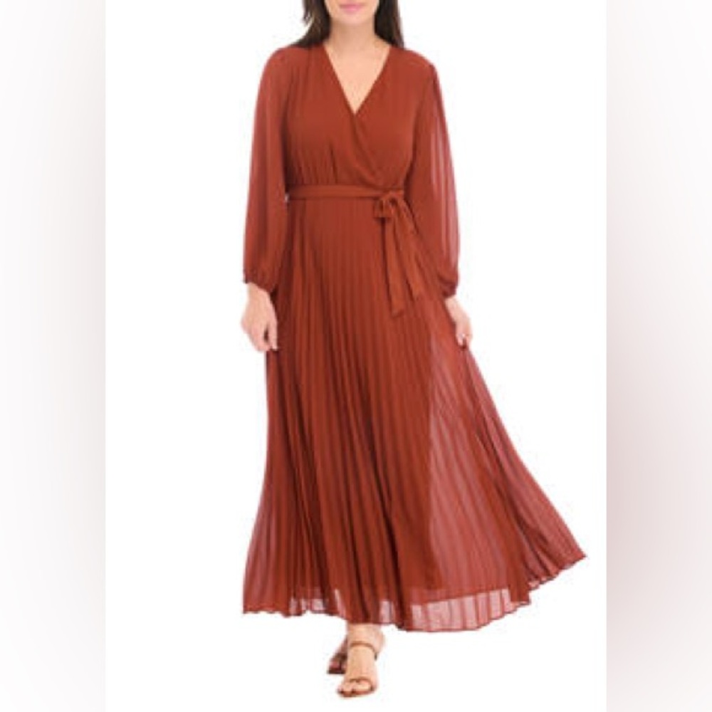 Sandra Darren 3/4 Length Sleeve Chiffon Pleated Midi Dress
